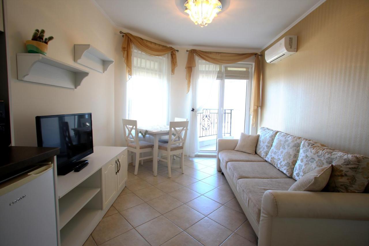 Villa Livia Boutique Apartments Ravda Exteriör bild
